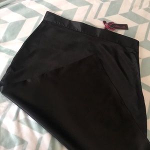Satin feel pencil skirt